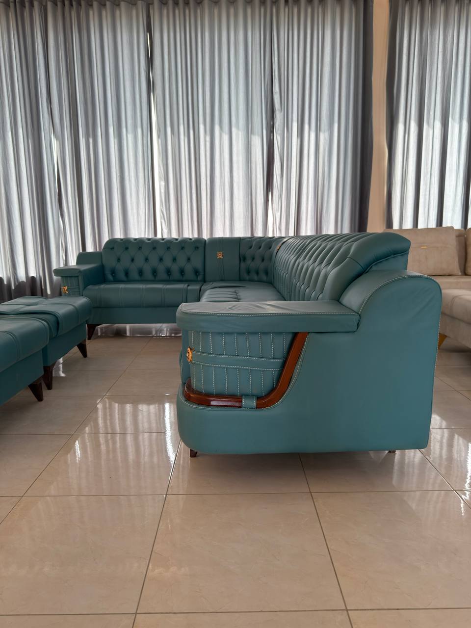 Ugolok Divan Elegant